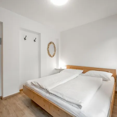 Konukevi Acherkogelblick Oetz