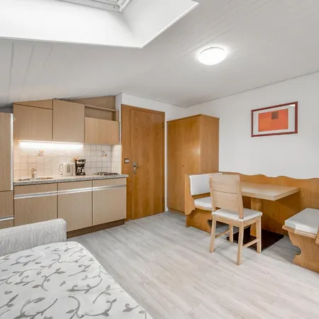 Pensjonat Acherkogelblick 3*